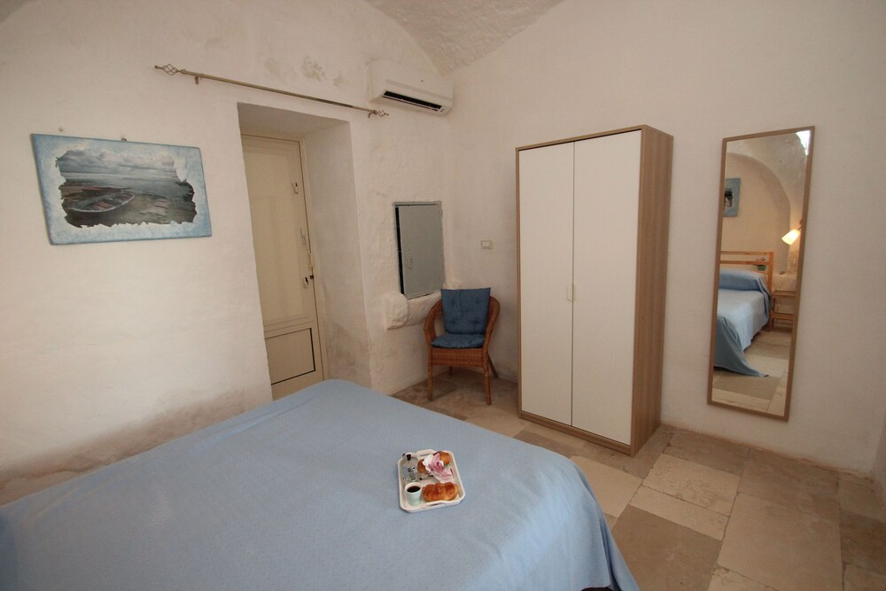 Apartment, 1 Bedroom (2 Adults) - Guestroom