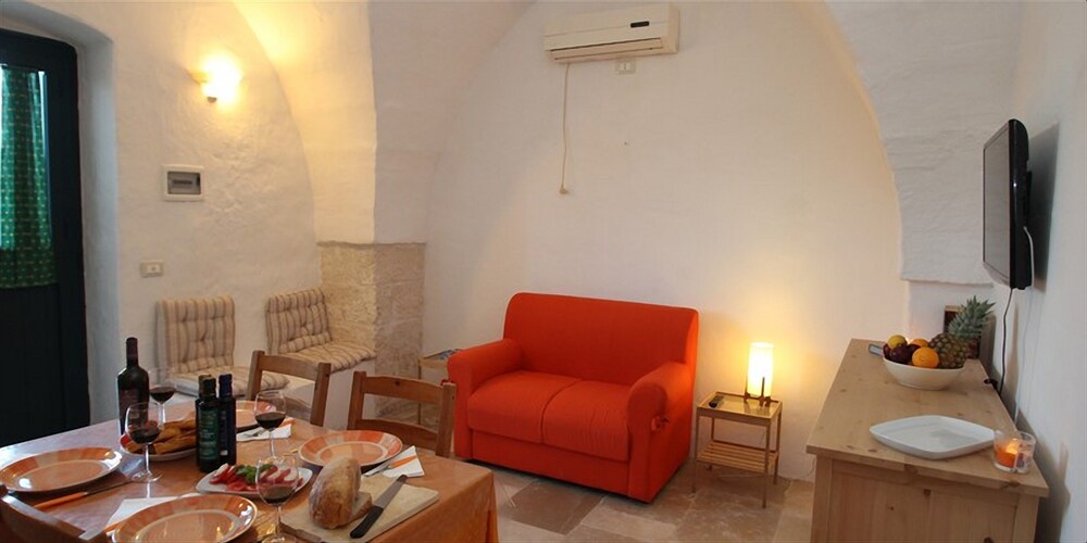 Apartment, 2 Bedrooms (4 Adults) - Living Room