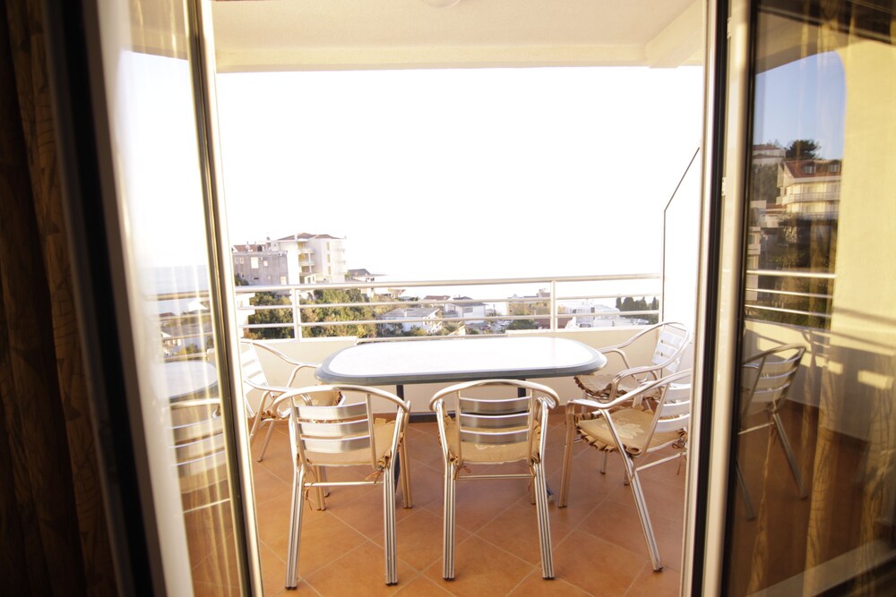 Apartment, 1 Bedroom, Balcony, Sea View - Guestroom