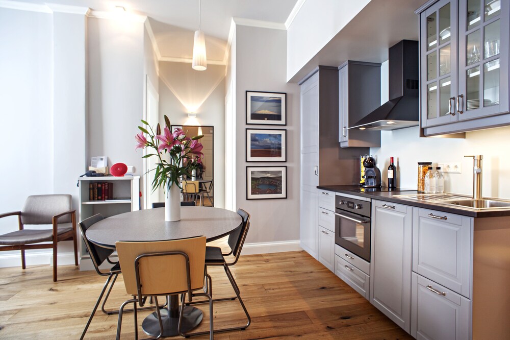 Apartment, 2 Bedrooms - In-Room Dining