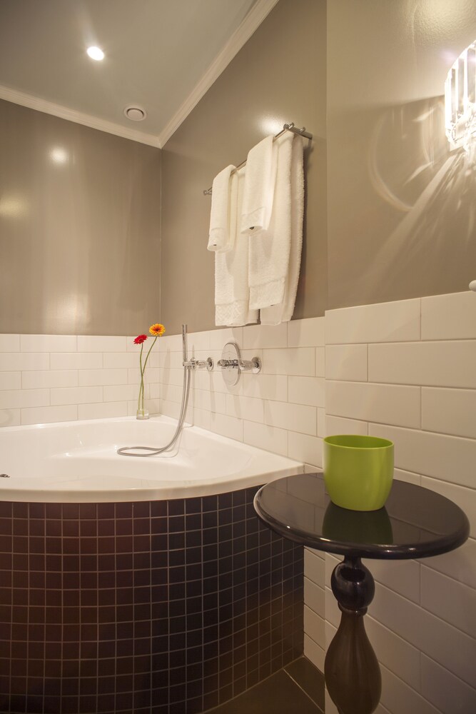 Suite - Bathroom