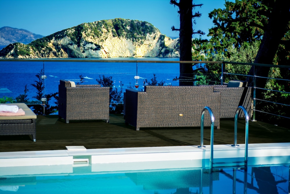 Family Suite, Private Pool, Sea View - Guestroom View