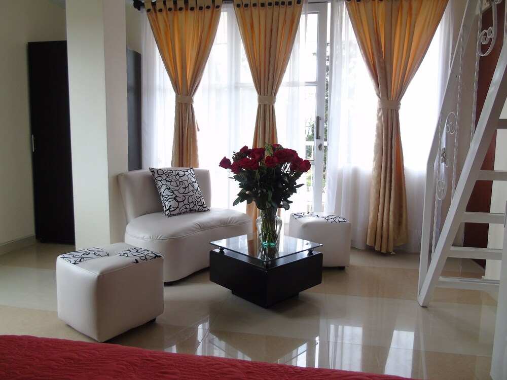 Suite - Guestroom