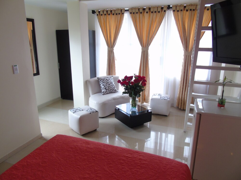 Suite - Guestroom