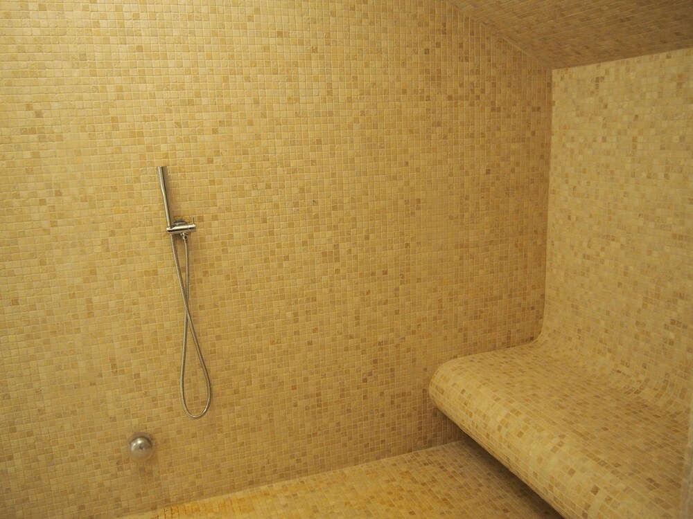 Steam Room