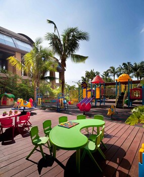 Childrens Play Area - Outdoor
