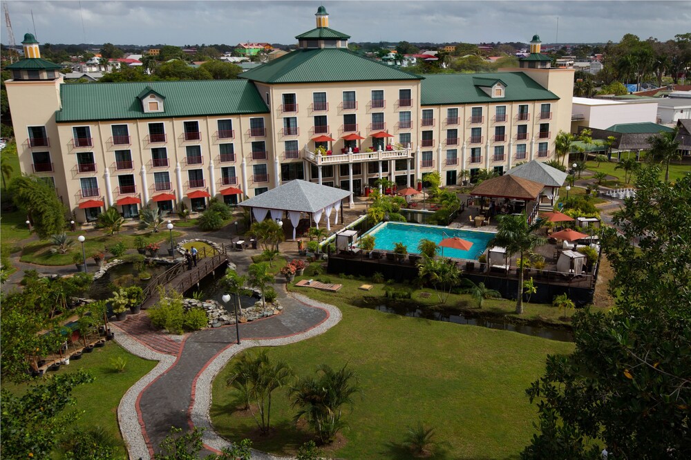Fachada del hotel