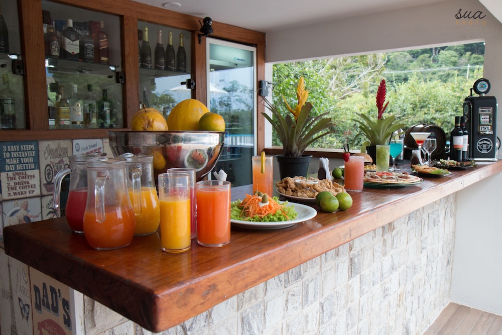 Poolside Bar