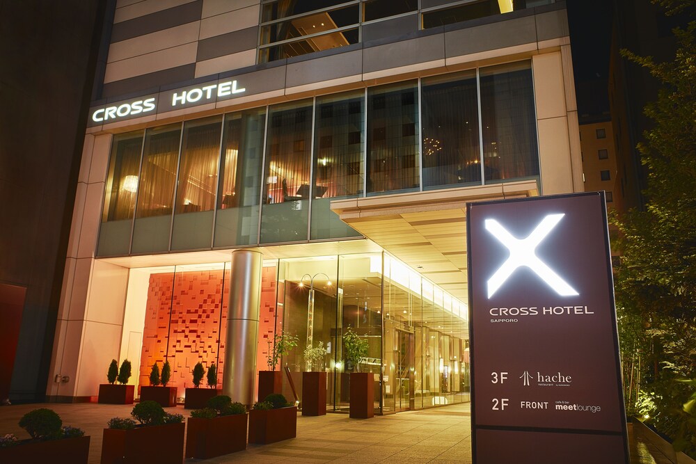 Hotel Front - Evening/Night