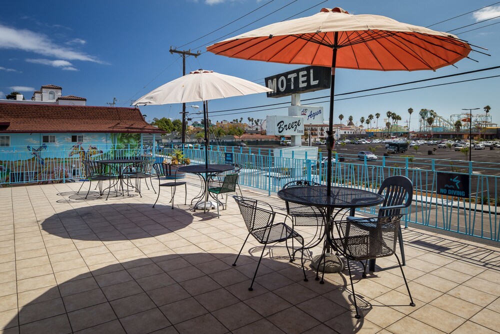 Sundeck