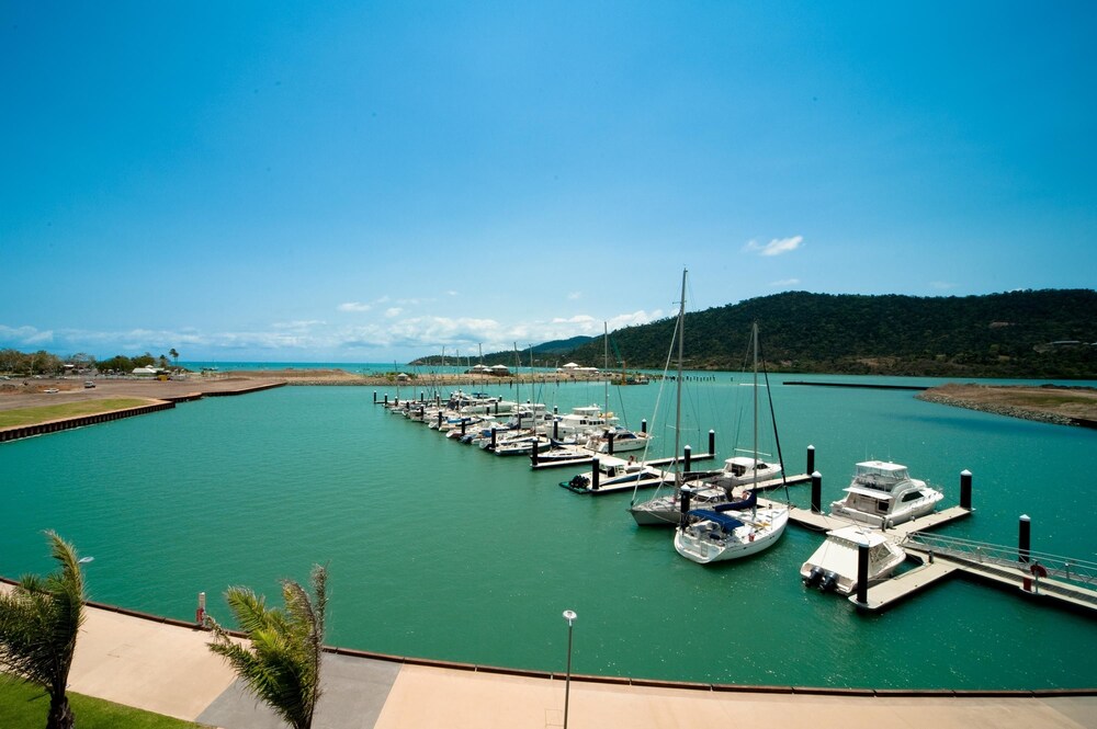 Dock