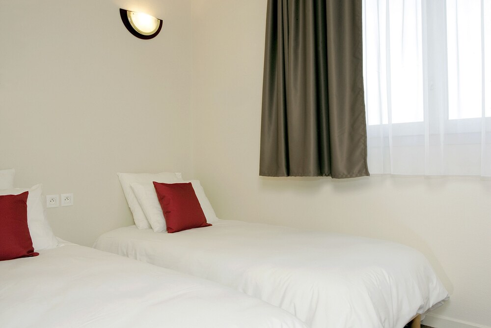 Superior Apartment, 2 Bedrooms - Guestroom