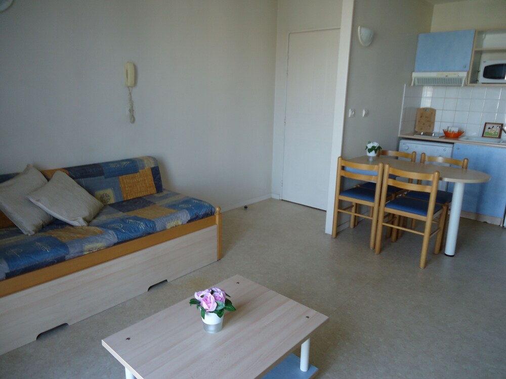 Apartment, 1 Bedroom - Living Area