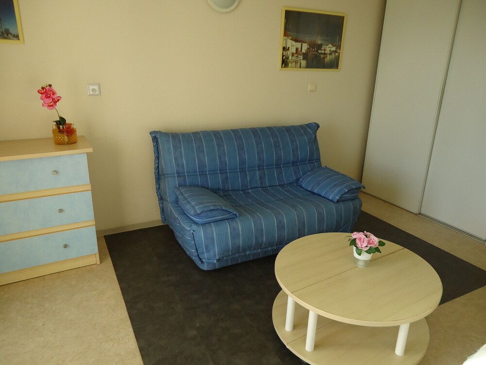 Studio - Living Room