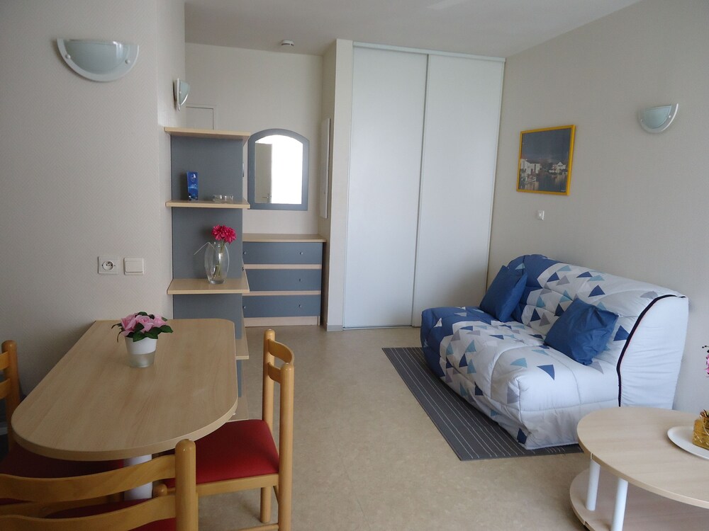 Apartment, 1 Bedroom - Living Area