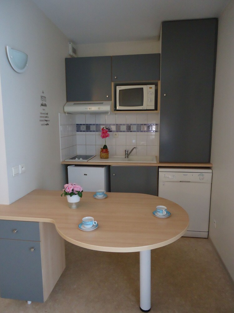 Apartment, 1 Bedroom - In-Room Kitchen