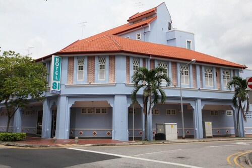 Hotel 81 Sakura (SG Clean)