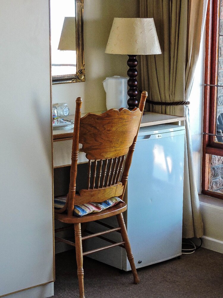 Mini-Refrigerator