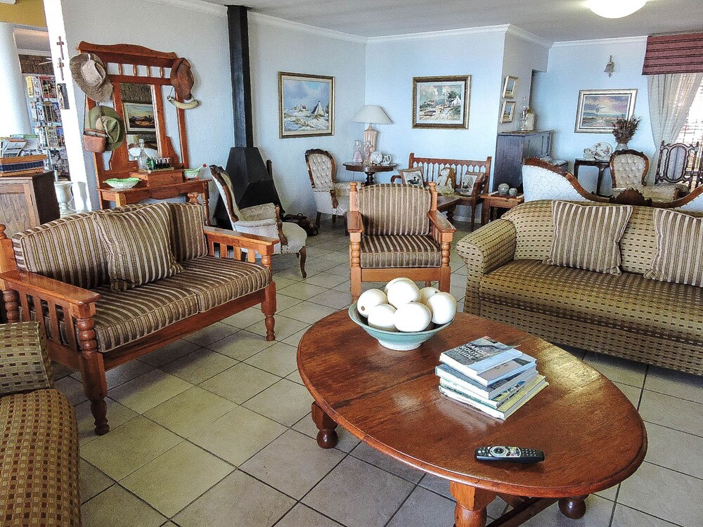 Executive Lounge