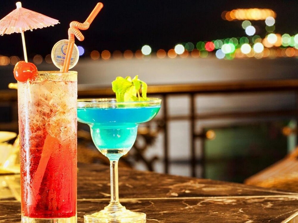 Poolside Bar