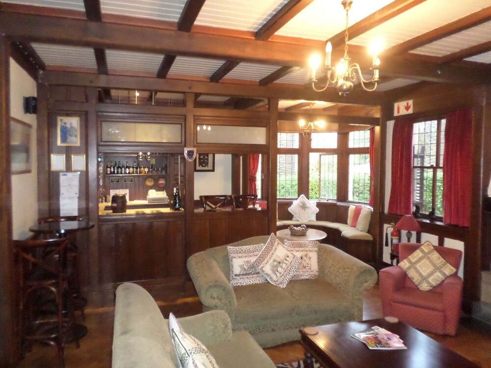 Hotel Lounge