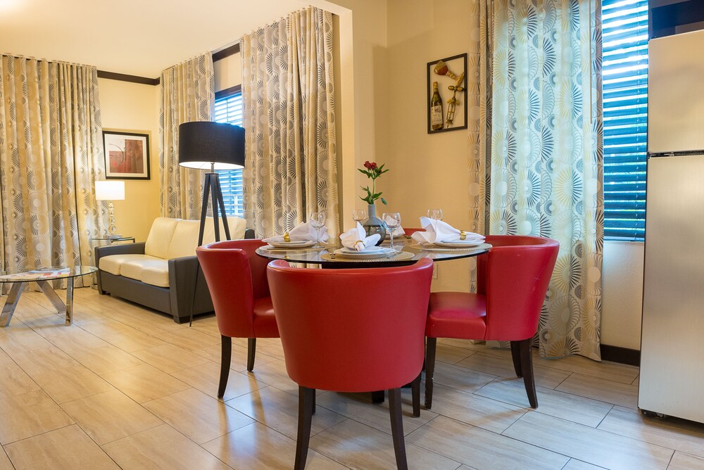 Suite, 1 Bedroom - In-Room Dining