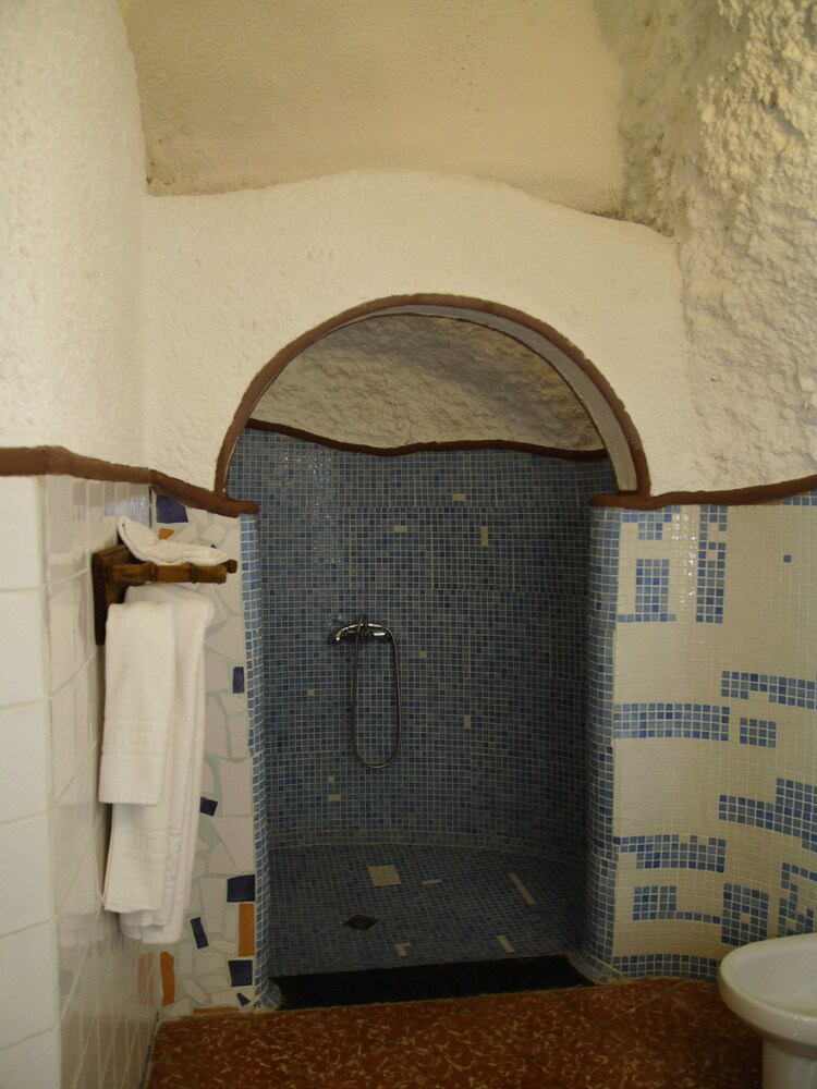 House, 2 Bedrooms - Bathroom