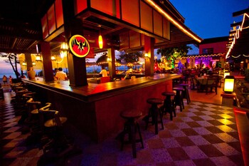 Hotel Bar