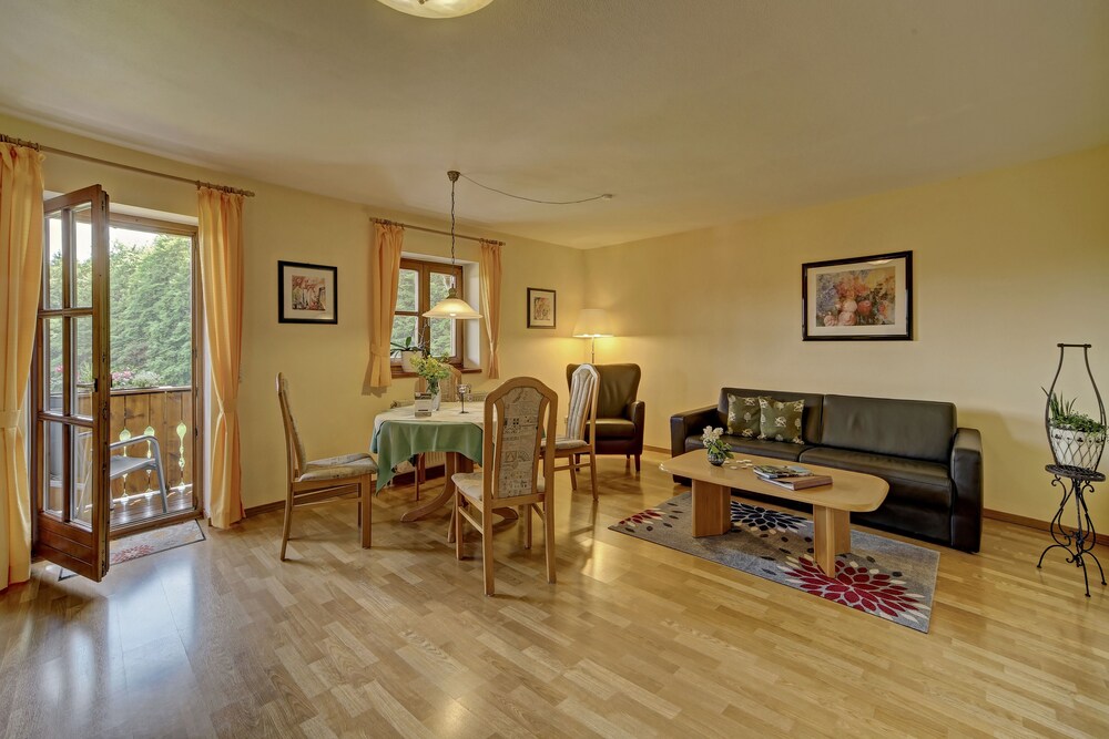 Wohnbereich (Apartment, 1 Schlafzimmer, Gartenblick (Falkenstein))