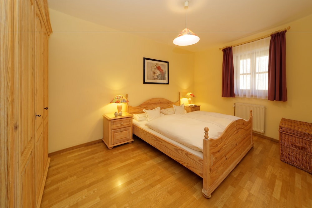 Zimmer (Apartment, 1 Schlafzimmer, Gartenblick (Falkenstein))