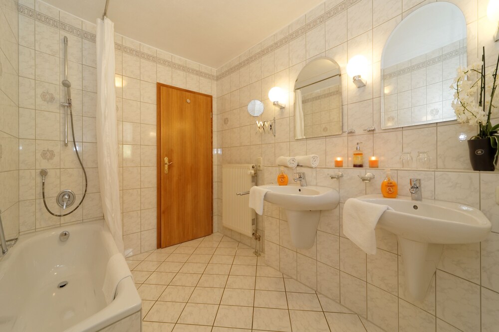 Badezimmer (Apartment, 1 Schlafzimmer (Siebensteinkopf))