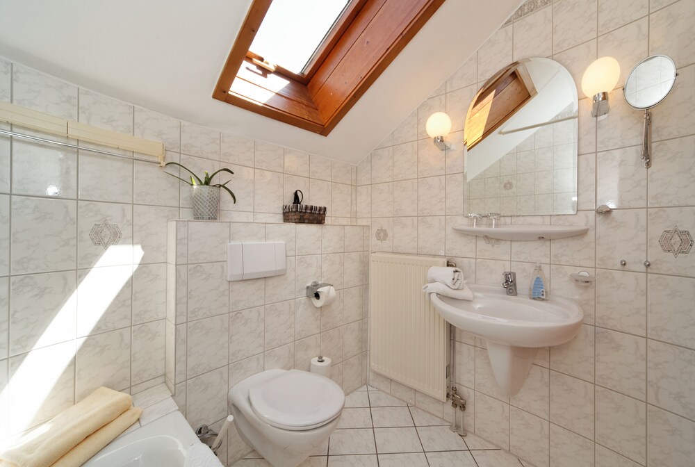 Badezimmer (Studio (Predigtstuhl))