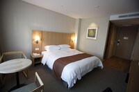 Standard Room, 1 Queen Bed