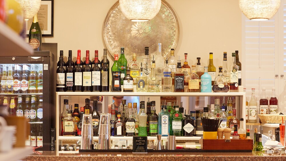 Hotel Lounge