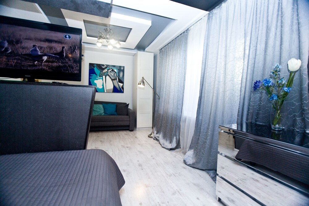 Business Studio - Guestroom