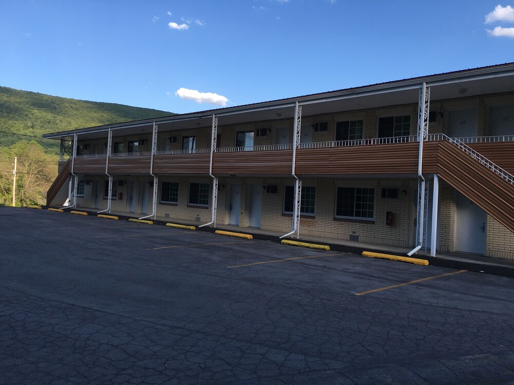 Hotel Front