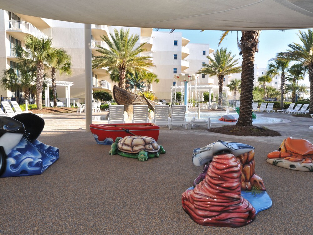 Childrens Play Area - Outdoor