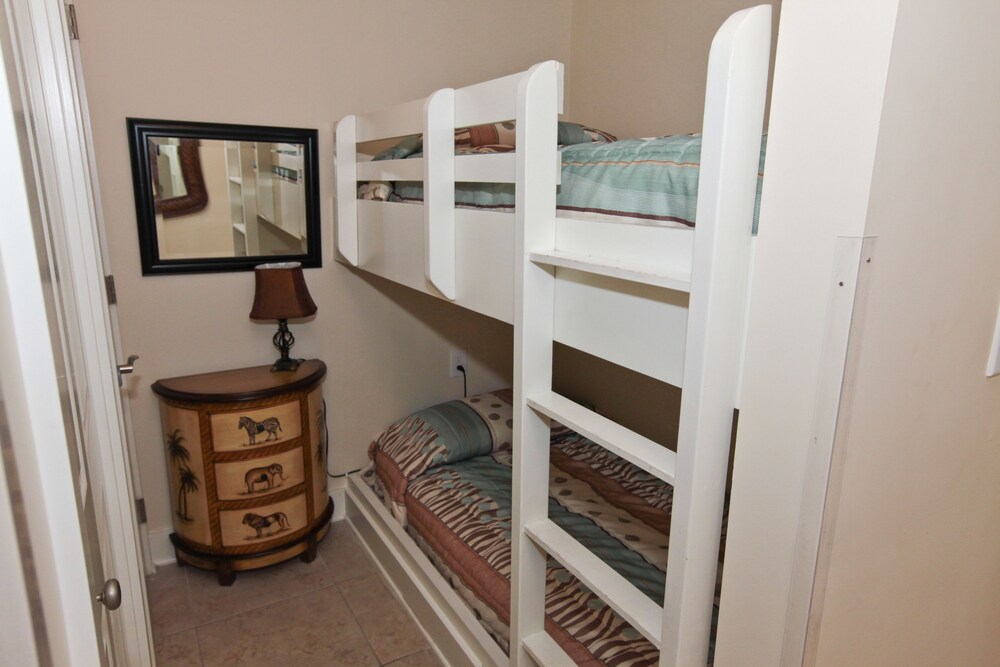 Condo, 2 Bedrooms, 2 Bathrooms - Childrens Theme Room