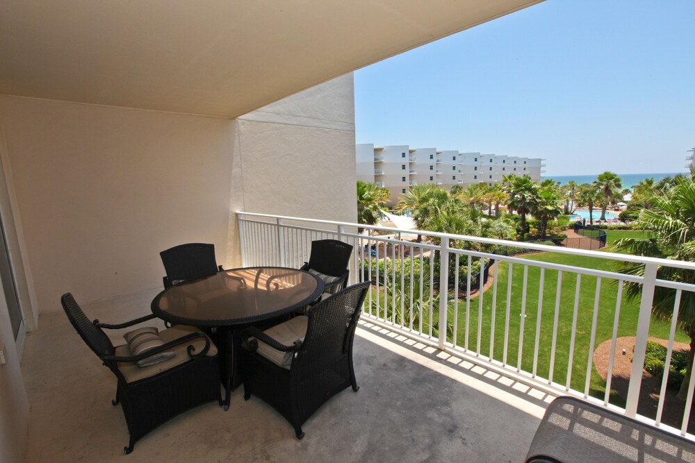 Condo, 2 Bedrooms, 2 Bathrooms - Guestroom View