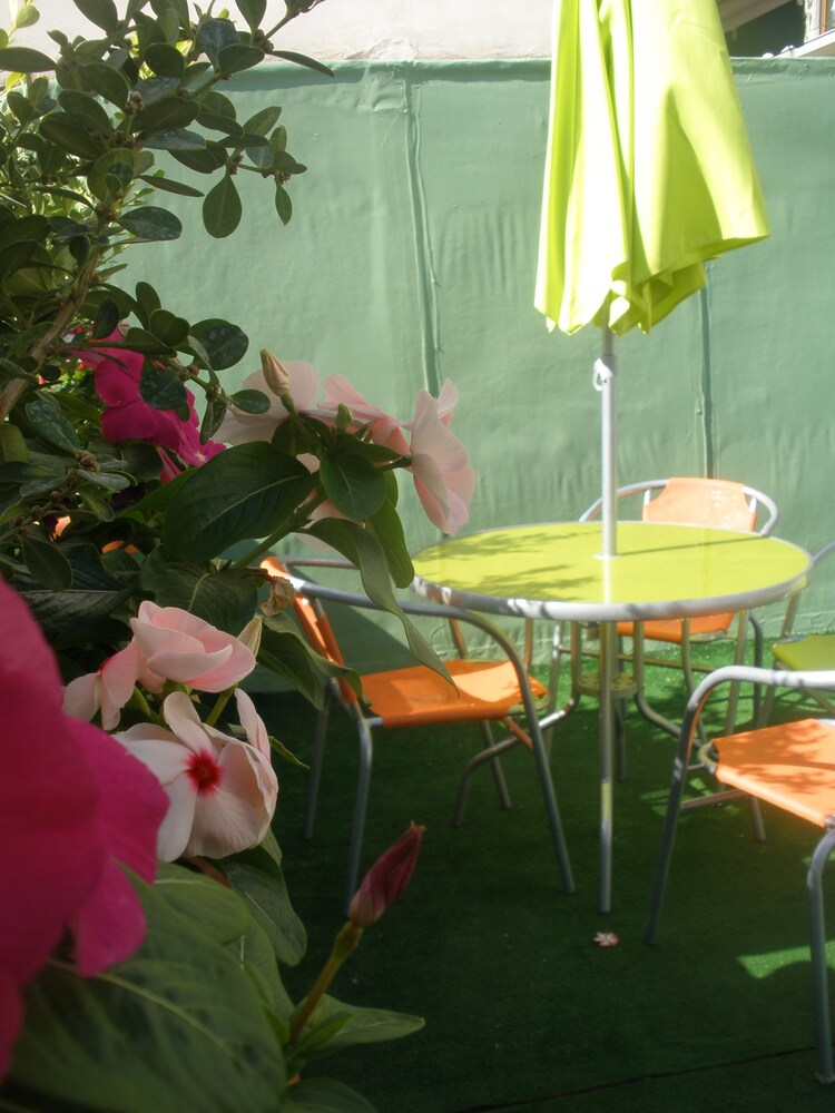 Sundeck