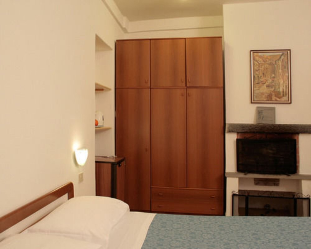 Standard Apartment, 1 Bedroom, Terrace, City View (Carruggio) - Guestroom
