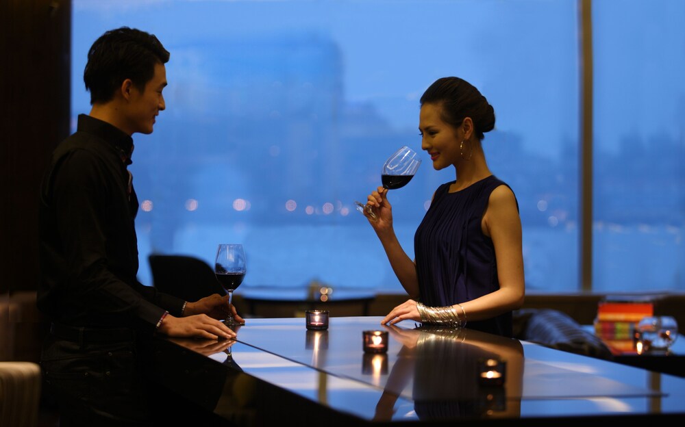Hotel Lounge