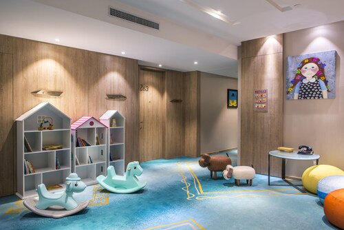 Hotel Indigo Xiamen Harbour, an IHG Hotel