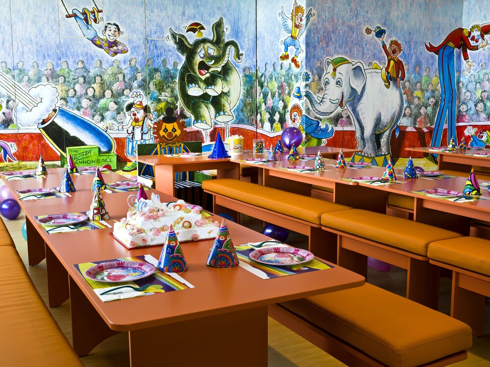 Childrens Play Area - Indoor