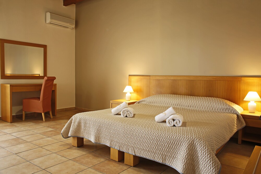 Twin Room, Sea View - Guestroom