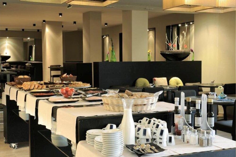 Food Court