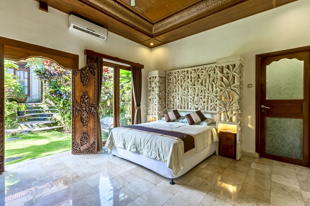 Classic Double Room, 1 King Bed - Guestroom