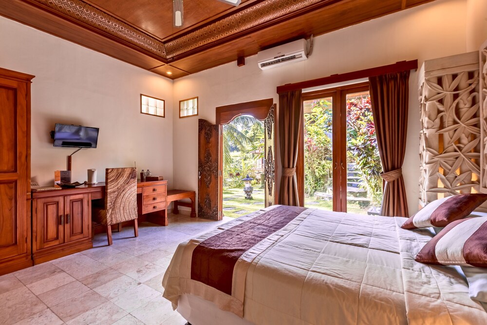 Classic Double Room, 1 King Bed - Guestroom