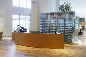 Hotel Lounge