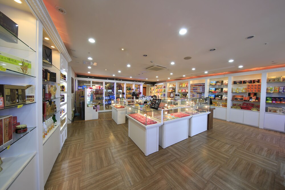 Gift Shop